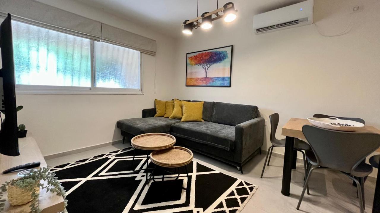 Adva Vacation Apartments 엘라트 외부 사진